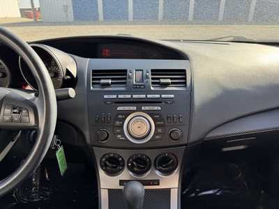 2011 Mazda Mazda3, $8999. Photo 2