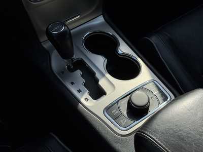 2011 Jeep Grand Cherokee, $9991. Photo 9