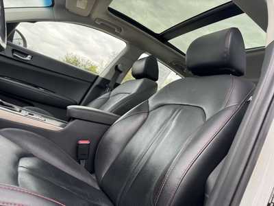 2017 Kia Optima, $15943. Photo 6