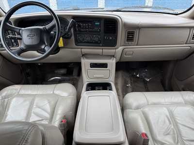 2002 Chevrolet Suburban, $7490. Photo 10