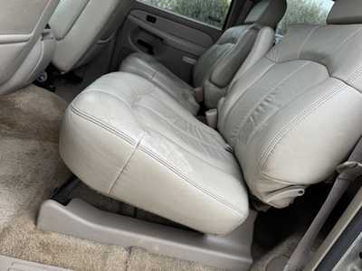 2002 Chevrolet Suburban, $7490. Photo 6