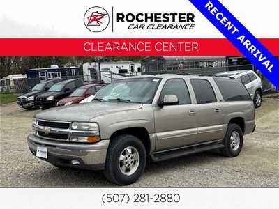 2002 Chevrolet Suburban, $7490. Photo 1