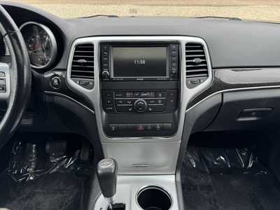 2011 Jeep Grand Cherokee, $8200. Photo 2