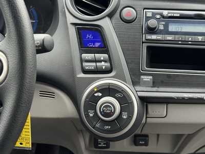 2011 Honda Insight, $10000. Photo 10