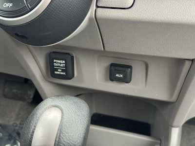 2011 Honda Insight, $10000. Photo 11