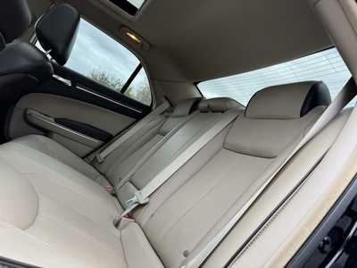 2013 Chrysler 300, $11584. Photo 9