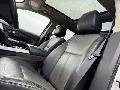 2013 Ford Edge, $7943. Photo 6