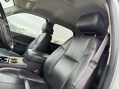 2014 Chevrolet Tahoe, $12998. Photo 4