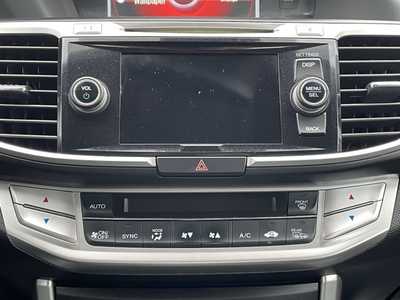 2015 Honda Accord, $14690. Photo 9