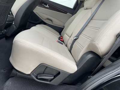 2016 Kia Sorento, $9990. Photo 7