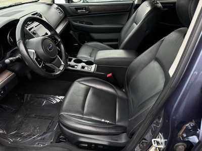 2018 Subaru Outback, $16000. Photo 5