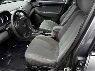 2009 Hyundai Sonata, $5490. Photo 4