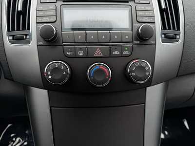 2009 Hyundai Sonata, $5490. Photo 9