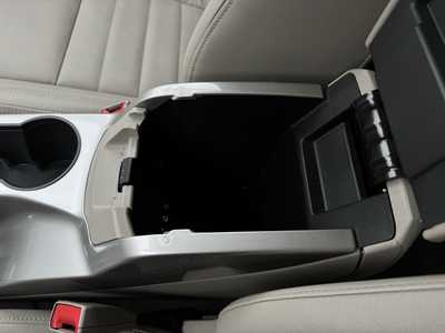 2013 Ford Escape, $10700. Photo 11