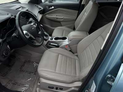 2013 Ford Escape, $10700. Photo 3