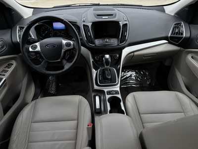 2013 Ford Escape, $10700. Photo 6