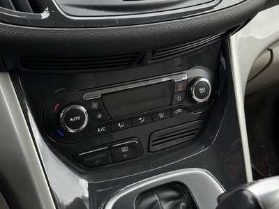2013 Ford Escape, $10700. Photo 7