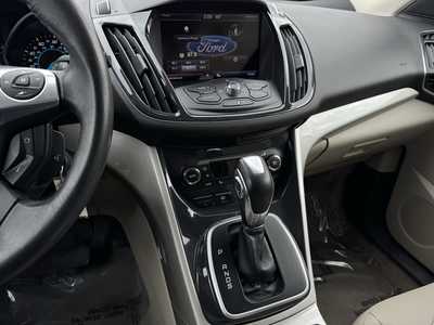 2013 Ford Escape, $10700. Photo 9