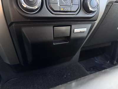 2014 Ford F150 Ext Cab, $15990. Photo 12