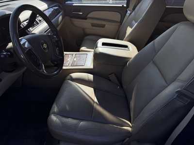 2013 Chevrolet Tahoe, $14990. Photo 4