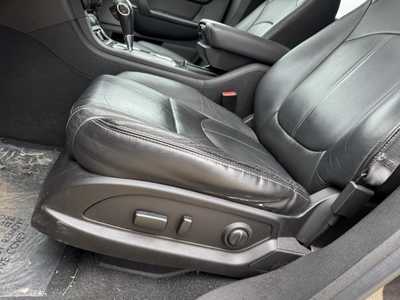 2016 Chevrolet Traverse, $14490. Photo 7