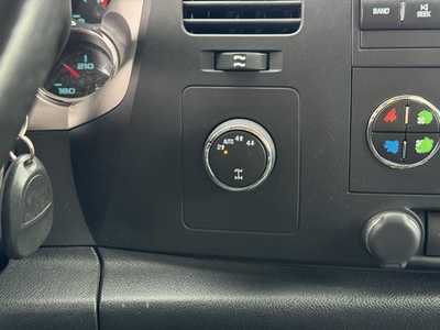 2012 Chevrolet 1500 Crew Cab, $13990. Photo 12