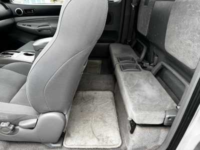 2006 Toyota Tacoma, $11365. Photo 4