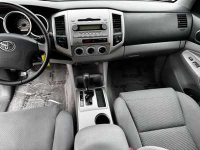 2006 Toyota Tacoma, $11365. Photo 6