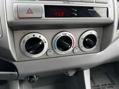 2006 Toyota Tacoma, $11365. Photo 8