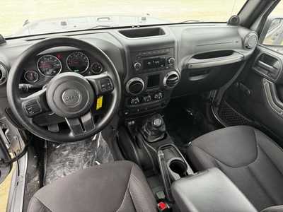 2013 Jeep Wrangler Unlimited, $16197. Photo 6