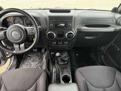 2013 Jeep Wrangler Unlimited, $16197. Photo 7