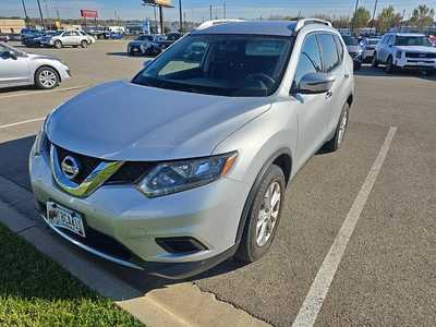 2016 Nissan Rogue, $10200. Photo 2