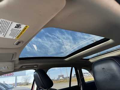 2010 Lincoln MKX, $9990. Photo 5