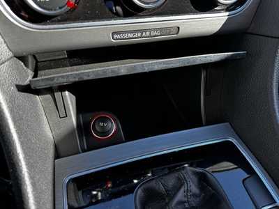 2014 Volkswagen Passat, $7590. Photo 10