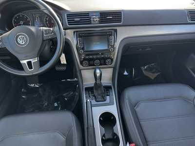 2014 Volkswagen Passat, $7590. Photo 2