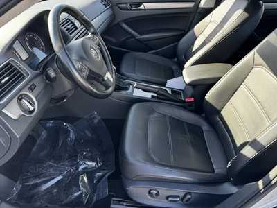 2014 Volkswagen Passat, $7590. Photo 5
