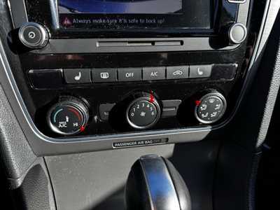 2014 Volkswagen Passat, $7590. Photo 9