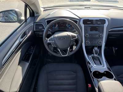2015 Ford Fusion, $11100. Photo 5