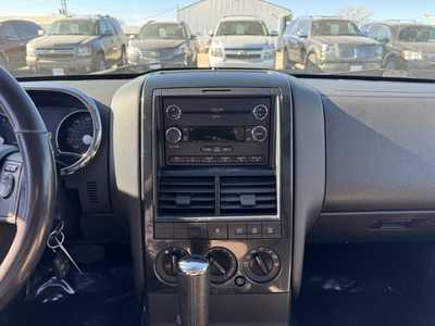 2008 Ford Explorer, $6490. Photo 2