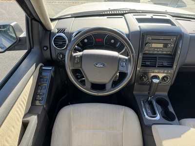 2008 Ford Explorer, $6490. Photo 4