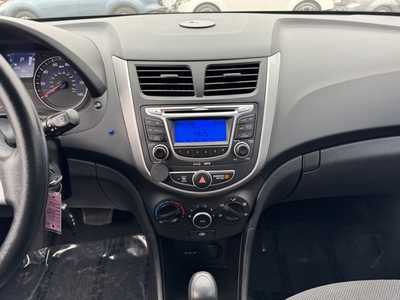 2013 Hyundai Accent, $7990. Photo 2