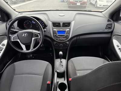 2013 Hyundai Accent, $7990. Photo 5