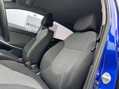 2013 Hyundai Accent, $7990. Photo 7