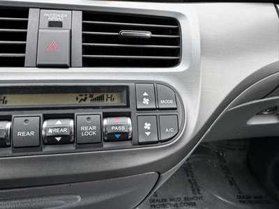 2005 Honda Odyssey, $4590. Photo 10