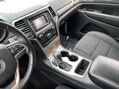 2017 Jeep Grand Cherokee, $13990. Photo 8