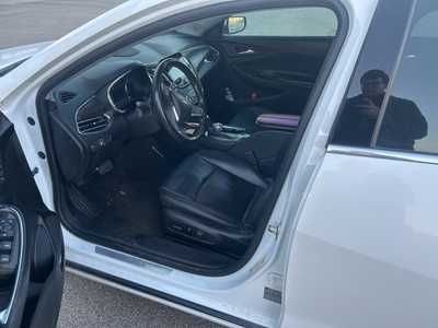 2017 Chevrolet Malibu, $9000. Photo 5