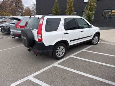 2006 Honda CR-V, $5000. Photo 2