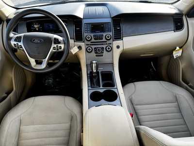 2018 Ford Taurus, $12490. Photo 8