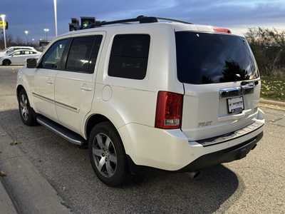 2015 Honda Pilot, $9990. Photo 5