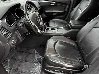 2010 Chevrolet Traverse, $6590. Photo 5